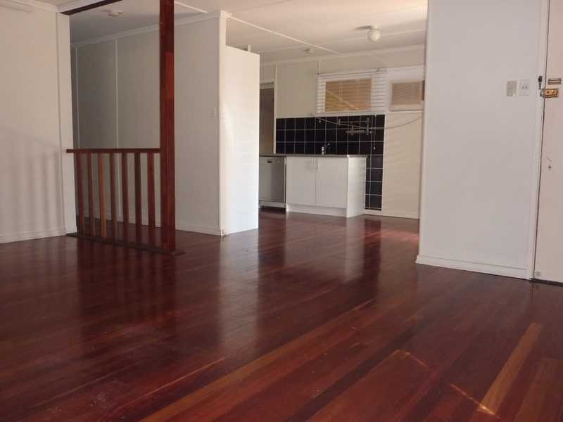 7 Warrawong Street, Eastern Heights QLD 4305