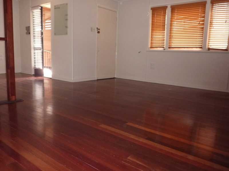 7 Warrawong Street, Eastern Heights QLD 4305