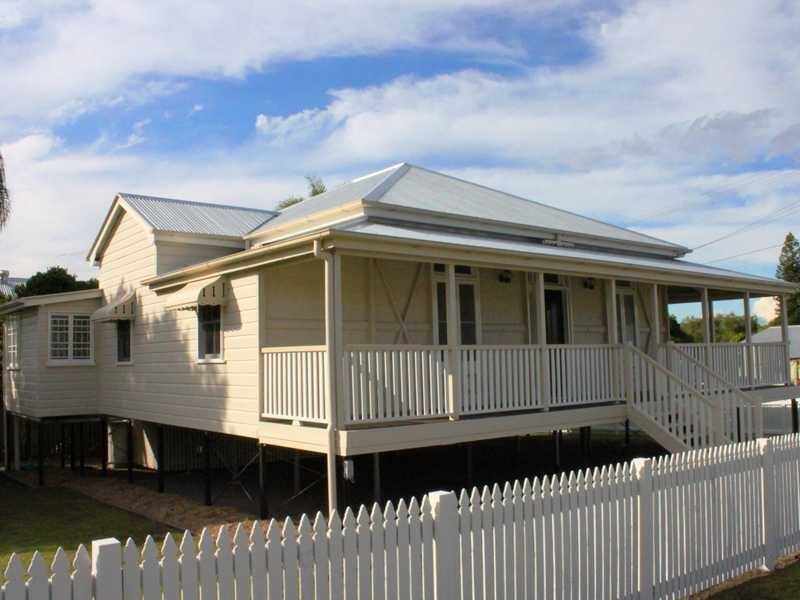 36 Blackstone Road, Newtown QLD 4305