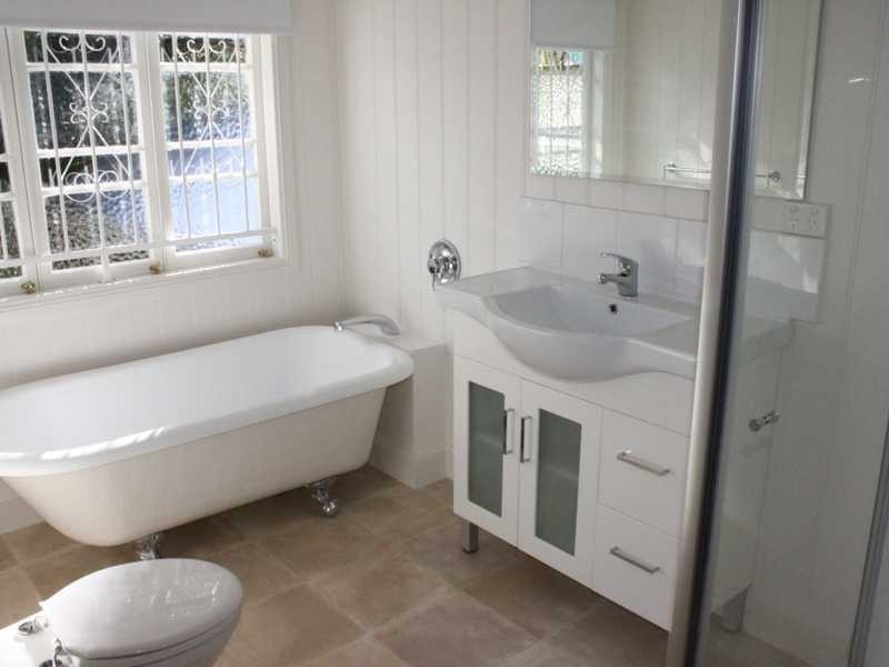36 Blackstone Road, Newtown QLD 4305