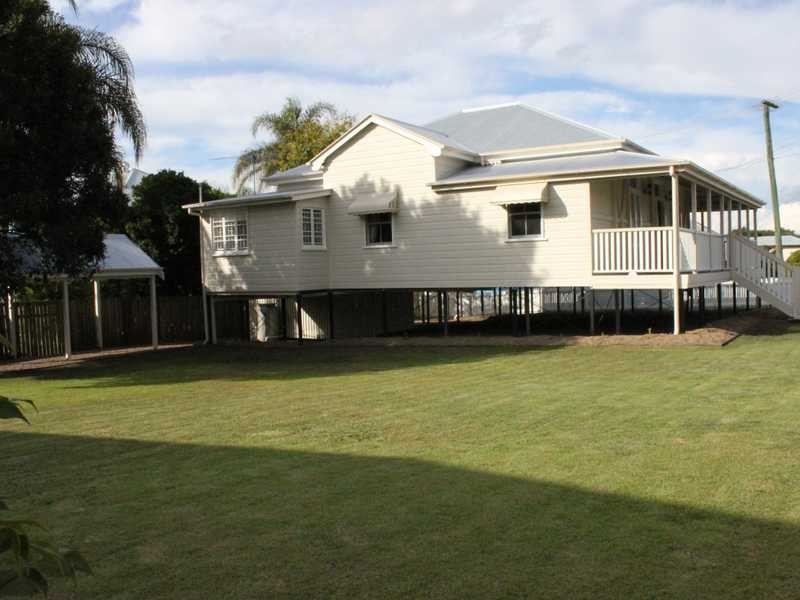 36 Blackstone Road, Newtown QLD 4305