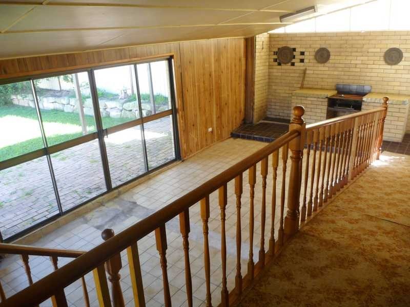 208 Old Pine Mountain Road, Brassall QLD 4305