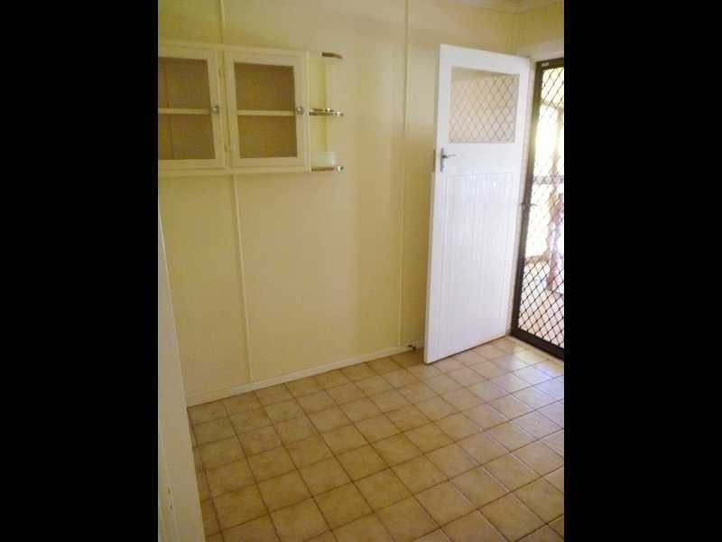 208 Old Pine Mountain Road, Brassall QLD 4305