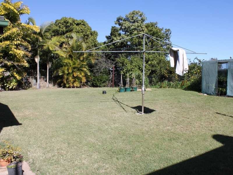 18 Stanley Street, North Booval QLD 4304