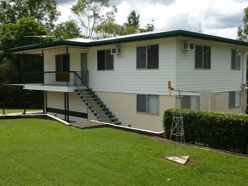 339 Mt Crosby Rd, Chuwar QLD 4306