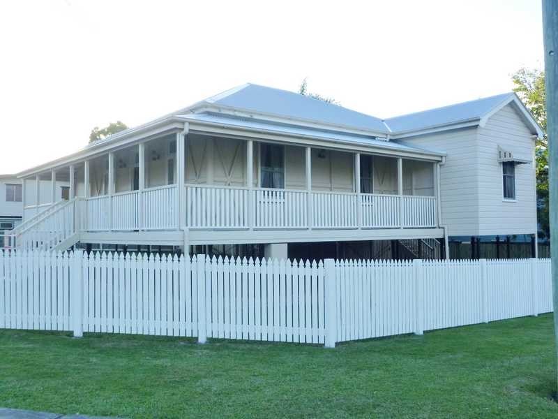 36 Blackstone Road, Newtown QLD 4305