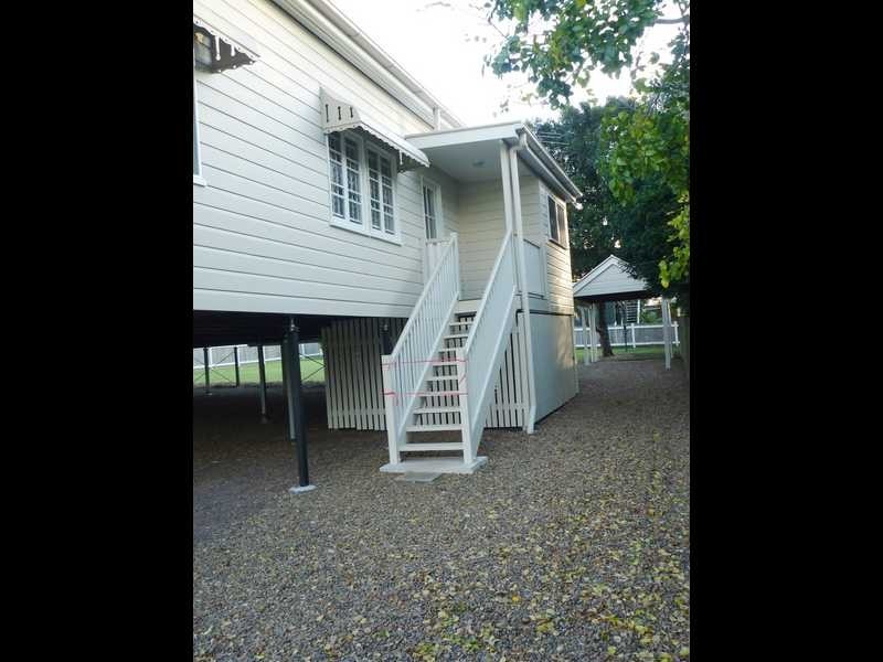 36 Blackstone Road, Newtown QLD 4305