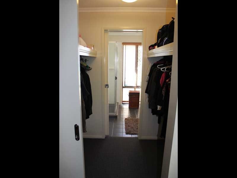 5 Shawfield Street, Willowbank QLD 4306