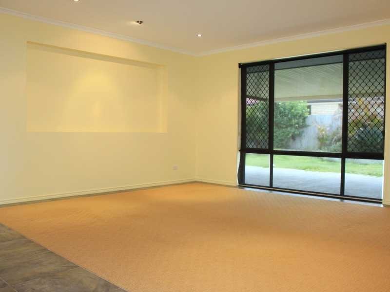 32 Mellor Place, Brassall QLD 4305