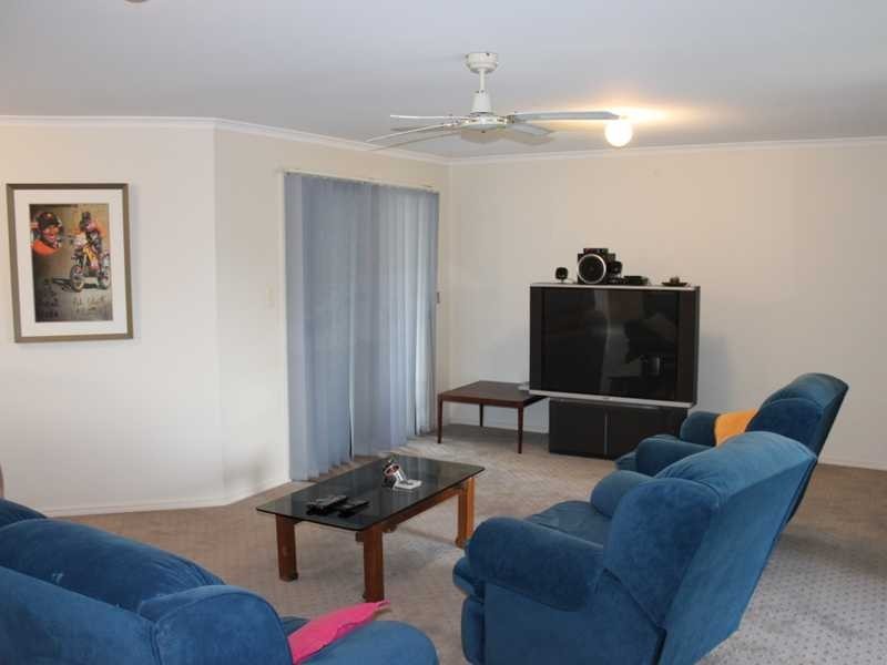 32 Lakeview Drive, Deebing Heights QLD 4306