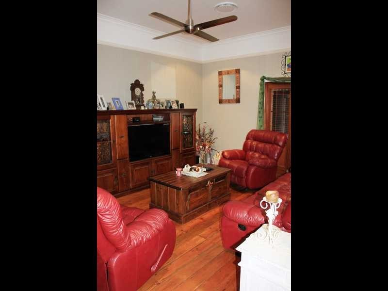 75 Thorn Street, Ipswich QLD 4305