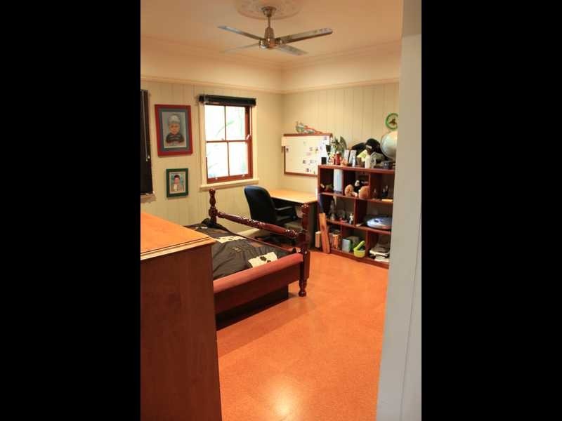 75 Thorn Street, Ipswich QLD 4305