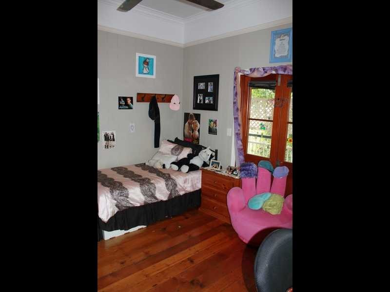 75 Thorn Street, Ipswich QLD 4305