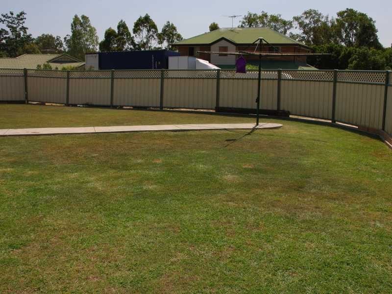 15 Jonquil Circuit, Flinders View QLD 4305