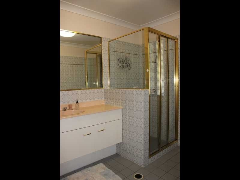 44 Equestrian Drive, Yamanto QLD 4305