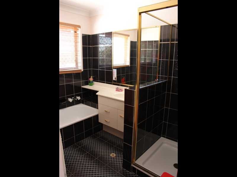 44 Equestrian Drive, Yamanto QLD 4305