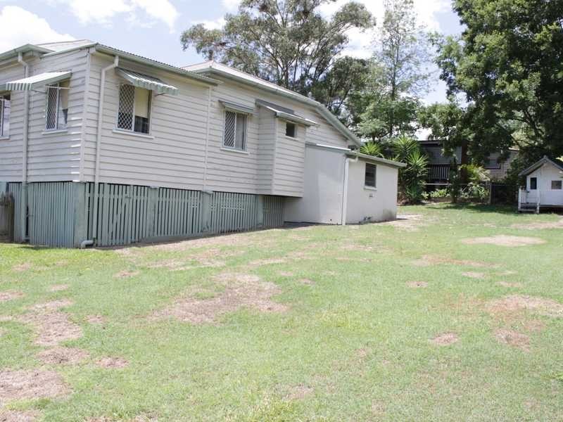 1 Galah Street, Churchill QLD 4305