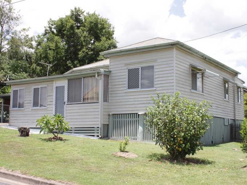 1 Galah Street, Churchill QLD 4305