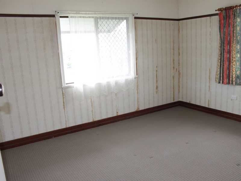 37 Dudleigh Street, North Booval QLD 4304