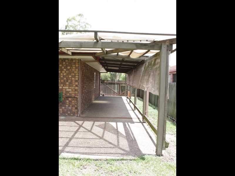 120 Equestrian Drive, Yamanto QLD 4305