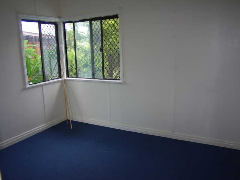 40 Lusitania Street, Newtown QLD 4305