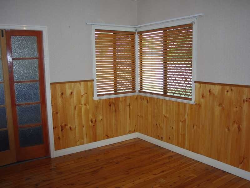 40 Lusitania Street, Newtown QLD 4305