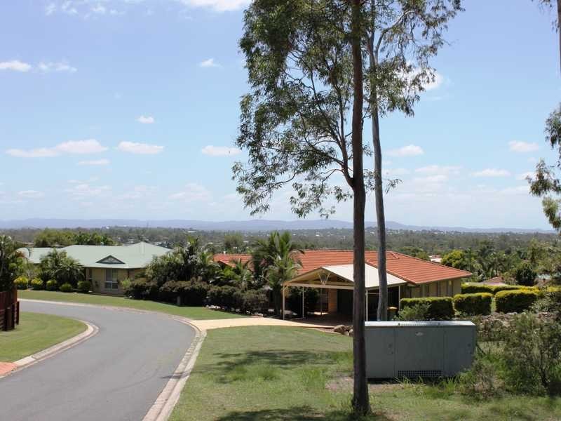 7 Yew Street, Yamanto QLD 4305
