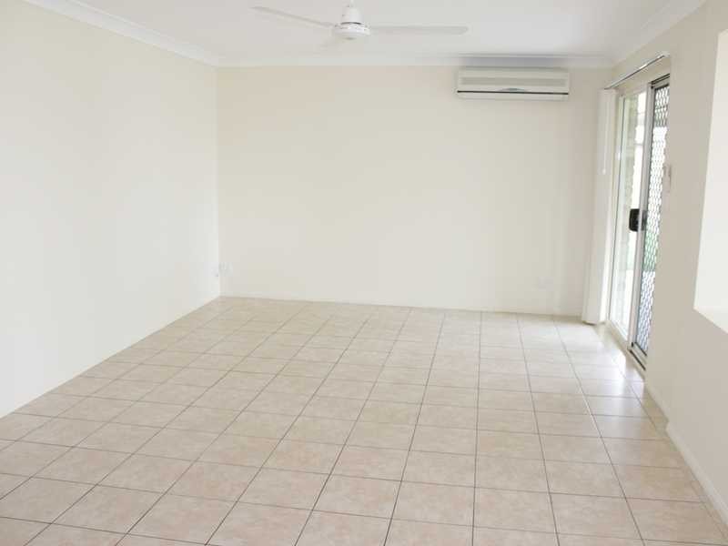 7 Yew Street, Yamanto QLD 4305