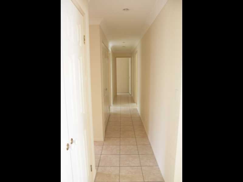 7 Yew Street, Yamanto QLD 4305