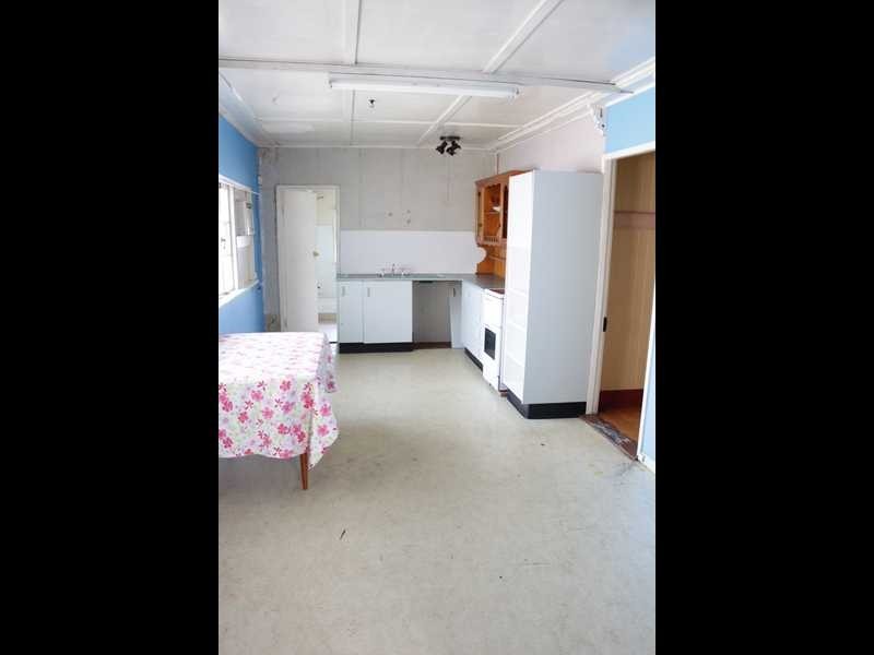 40a Clifton Street (Cnr Nimmo St), Booval QLD 4304