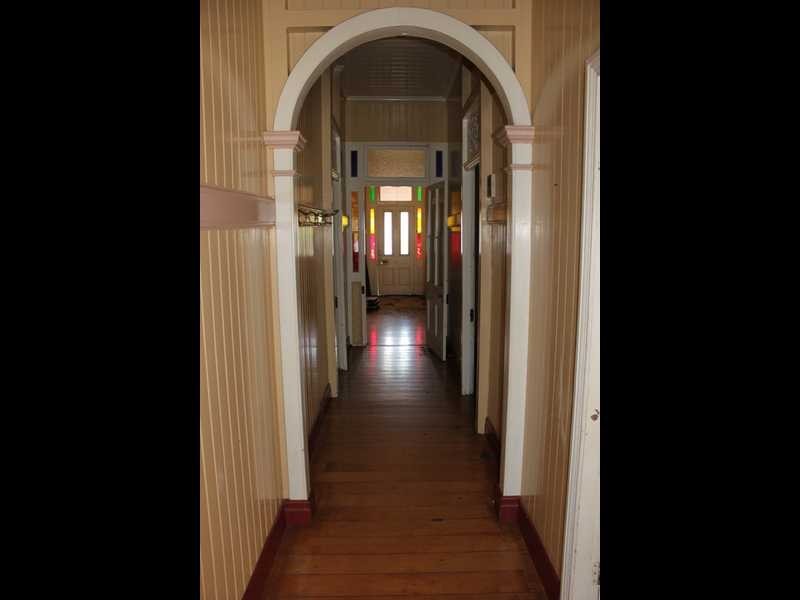 40a Clifton Street (Cnr Nimmo St), Booval QLD 4304