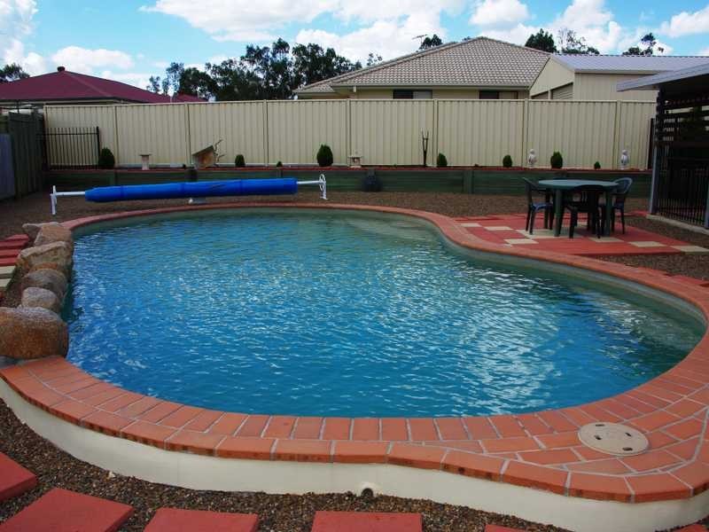 Flinders View QLD 4305