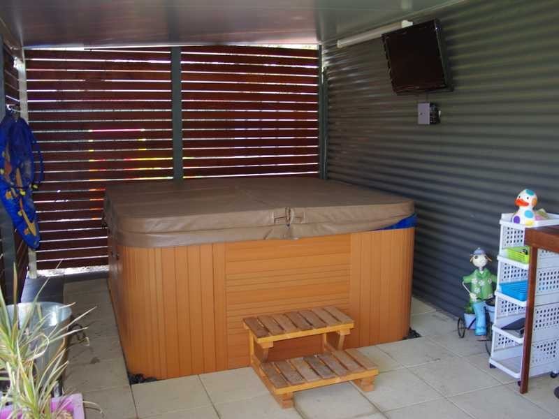 Raceview QLD 4305