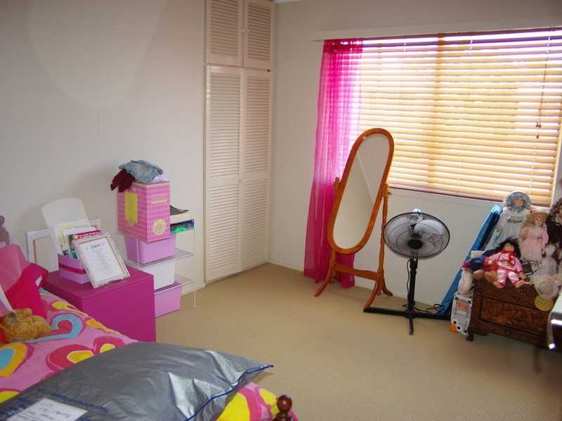 Raceview QLD 4305