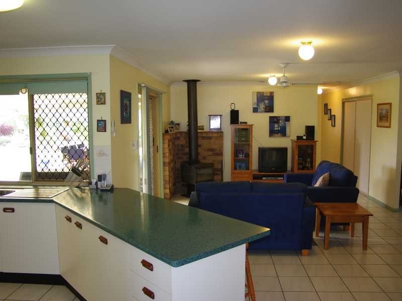 Yamanto QLD 4305