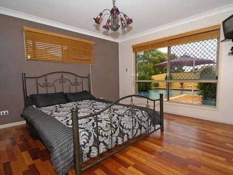 Raceview QLD 4305