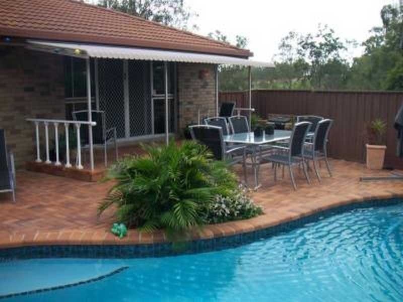 Yamanto QLD 4305