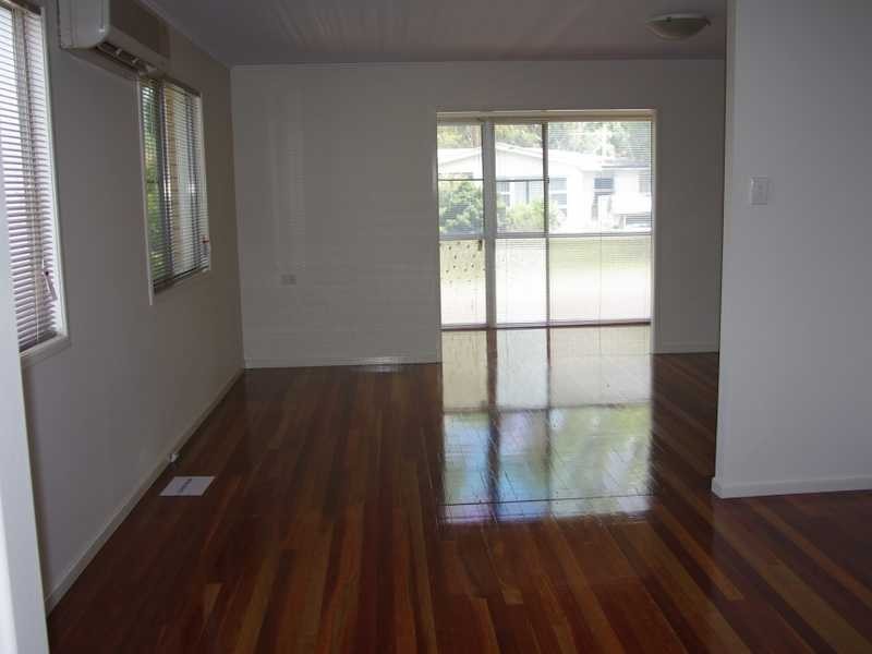 24 Nile Street, Riverview QLD 4303