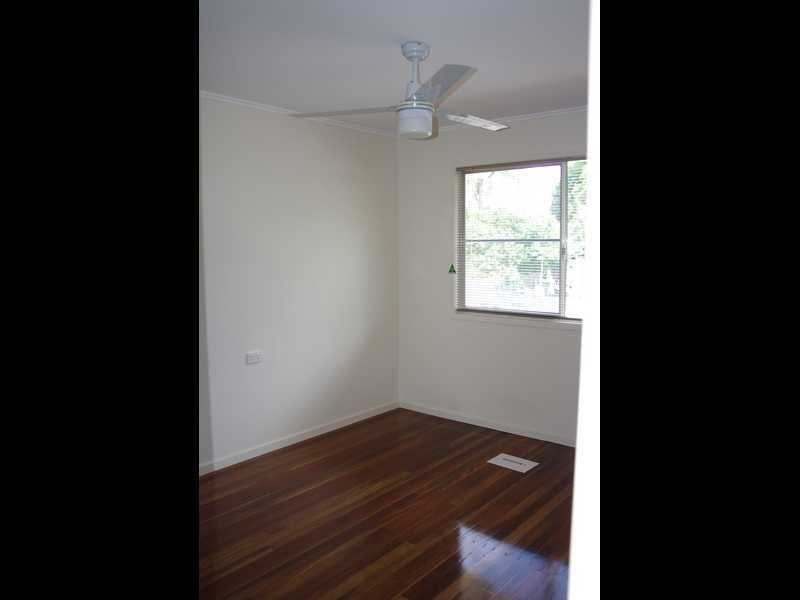 24 Nile Street, Riverview QLD 4303