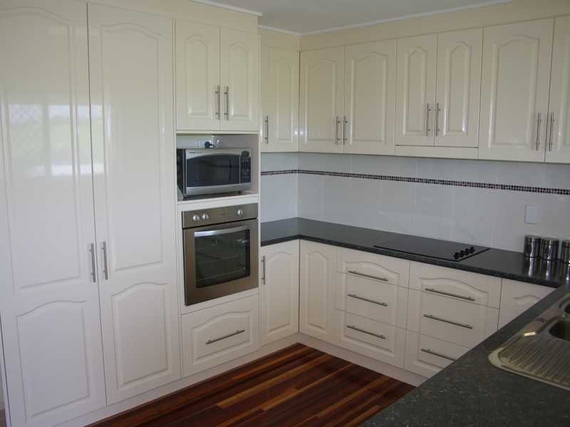 Raceview QLD 4305