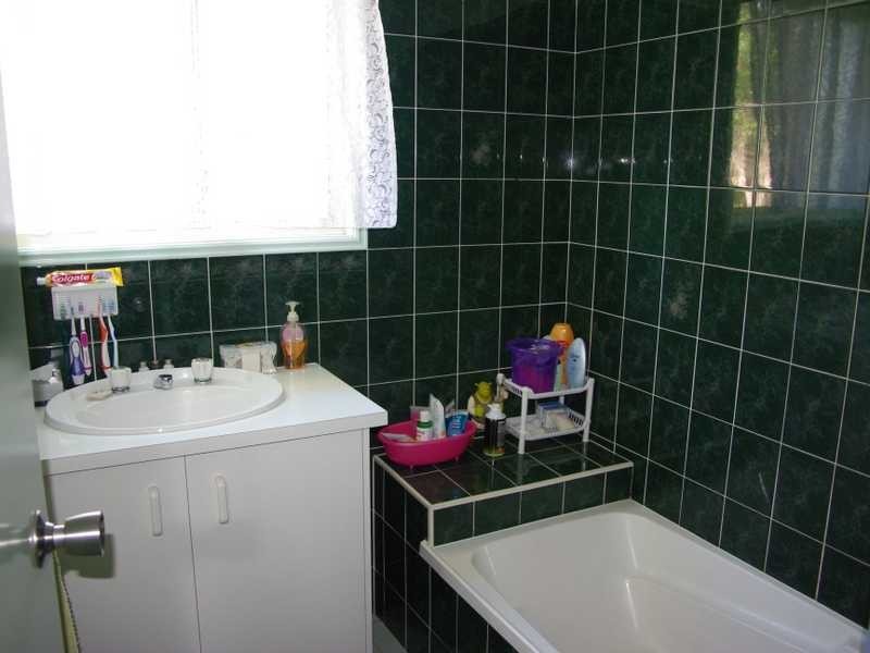 13 Owen Street, Raceview QLD 4305
