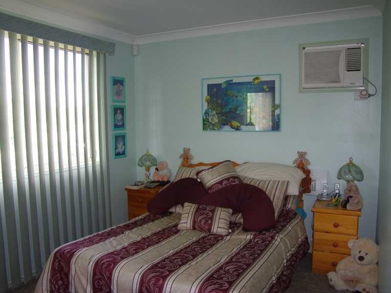 13 Owen Street, Raceview QLD 4305
