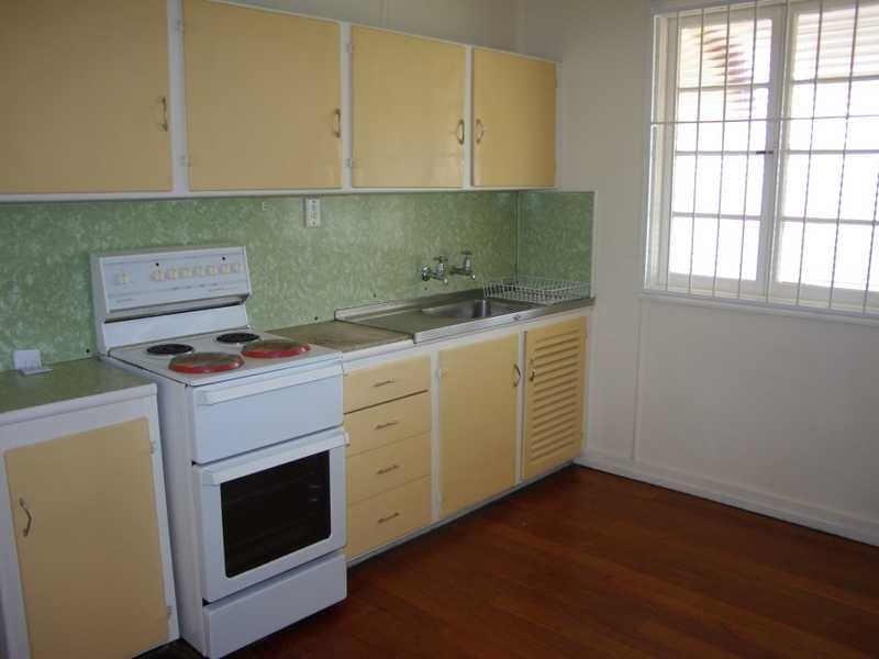 84 Brisbane Road, East Ipswich QLD 4305
