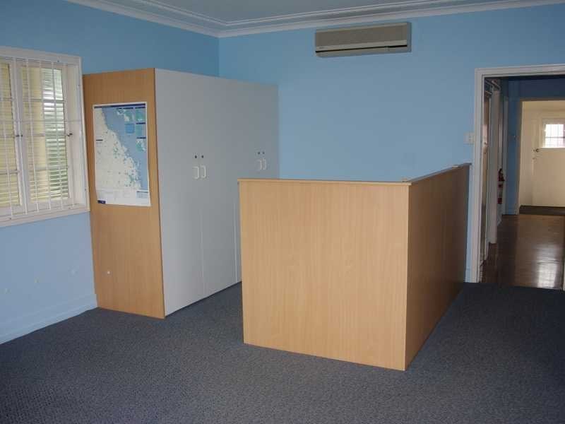 84 Brisbane Road, East Ipswich QLD 4305