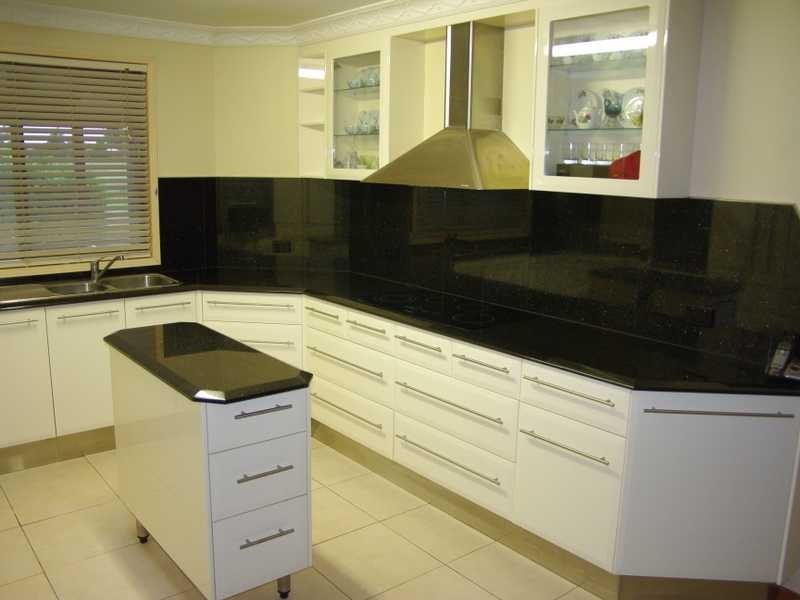 35 Bell Street, Walloon QLD 4306