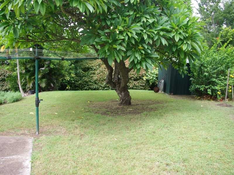 11 Idolwood Street, Eastern Heights QLD 4305
