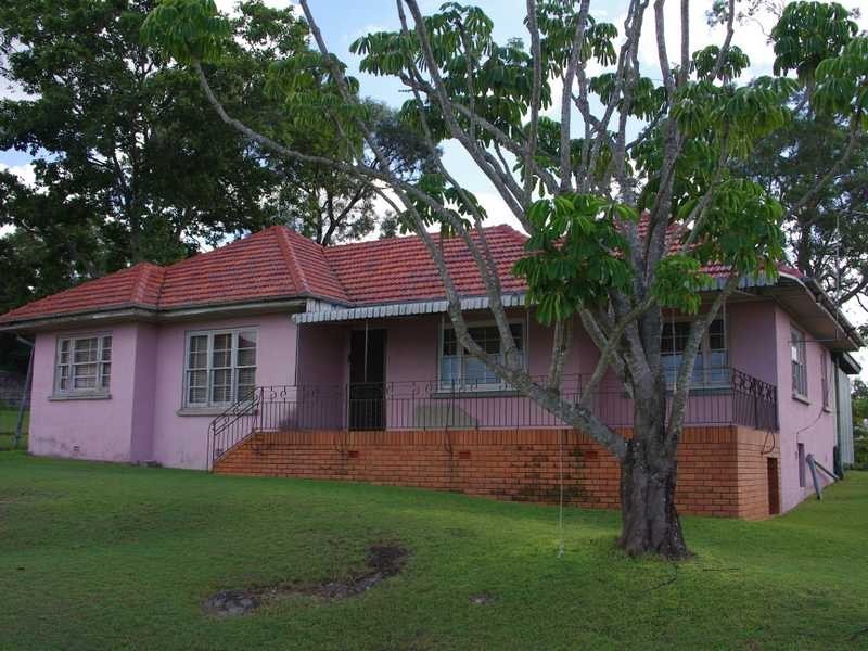 34 Hill Street, North Ipswich QLD 4305