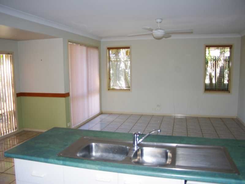 Yamanto QLD 4305