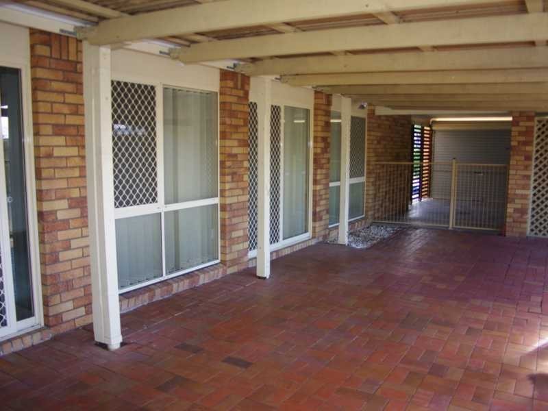 Yamanto QLD 4305