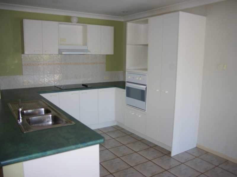 1 Oregon Close, Yamanto QLD 4305